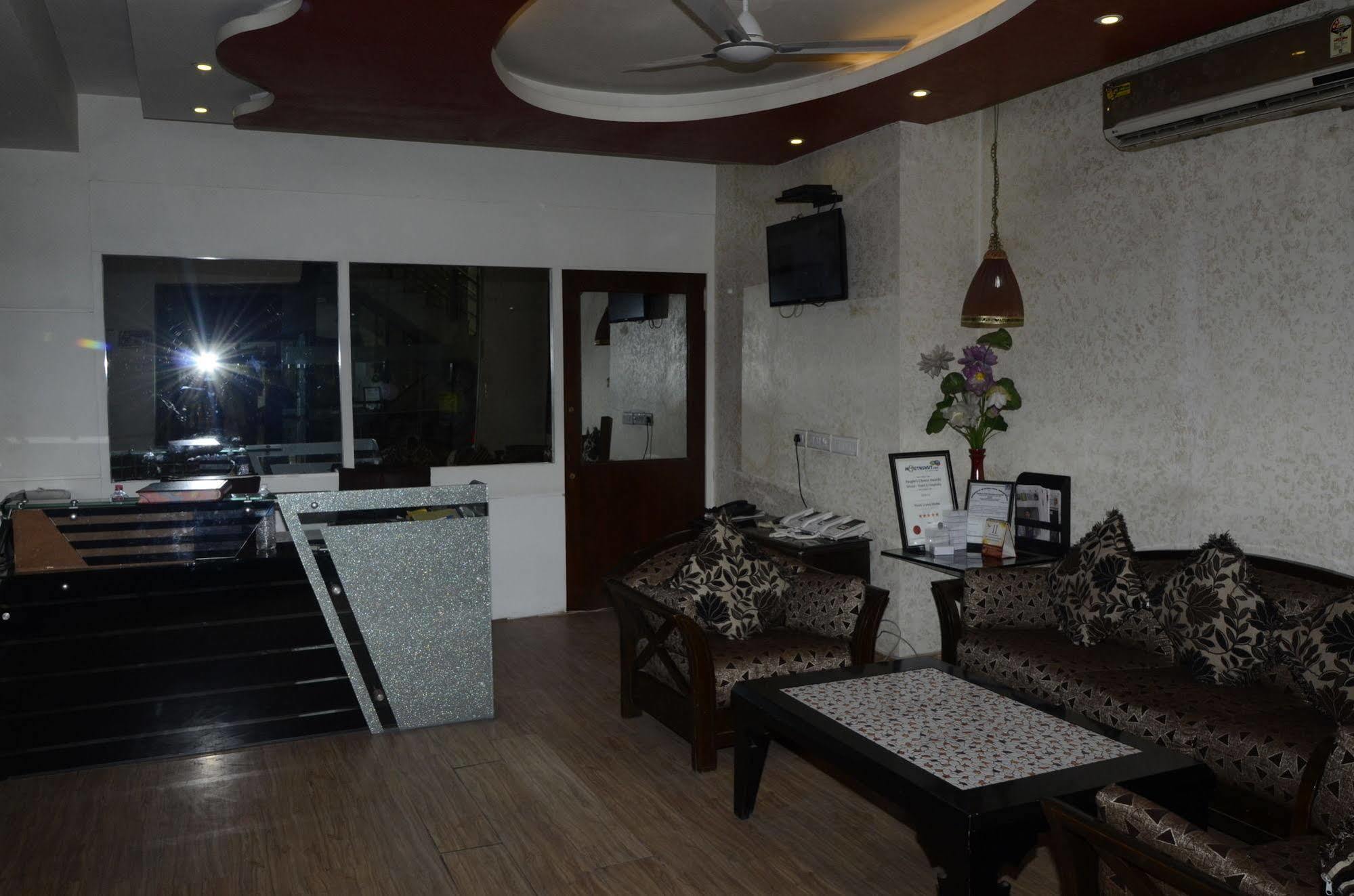 Hotel Fabexpress Grand Shoba Nueva Delhi Exterior foto