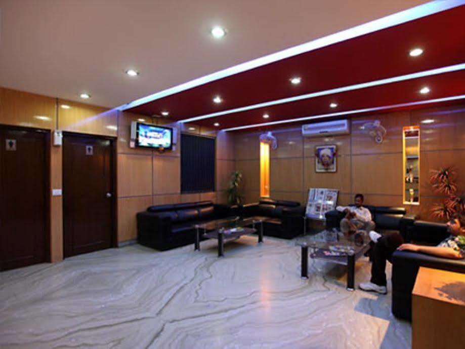 Hotel Fabexpress Grand Shoba Nueva Delhi Exterior foto