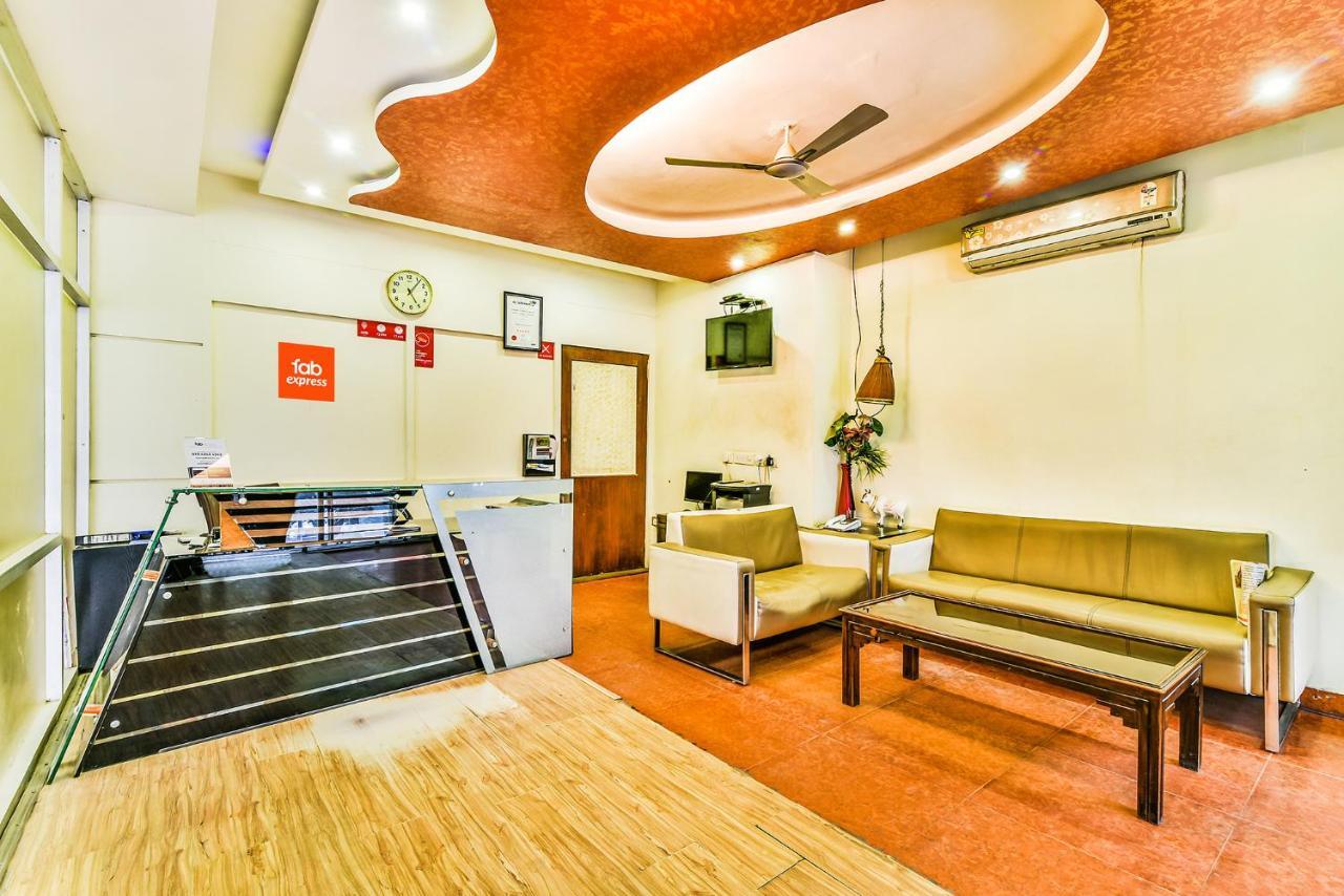 Hotel Fabexpress Grand Shoba Nueva Delhi Exterior foto